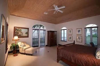 Hotel Waterside Escapes Villa West End