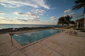 Waterside Escapes Villa West End